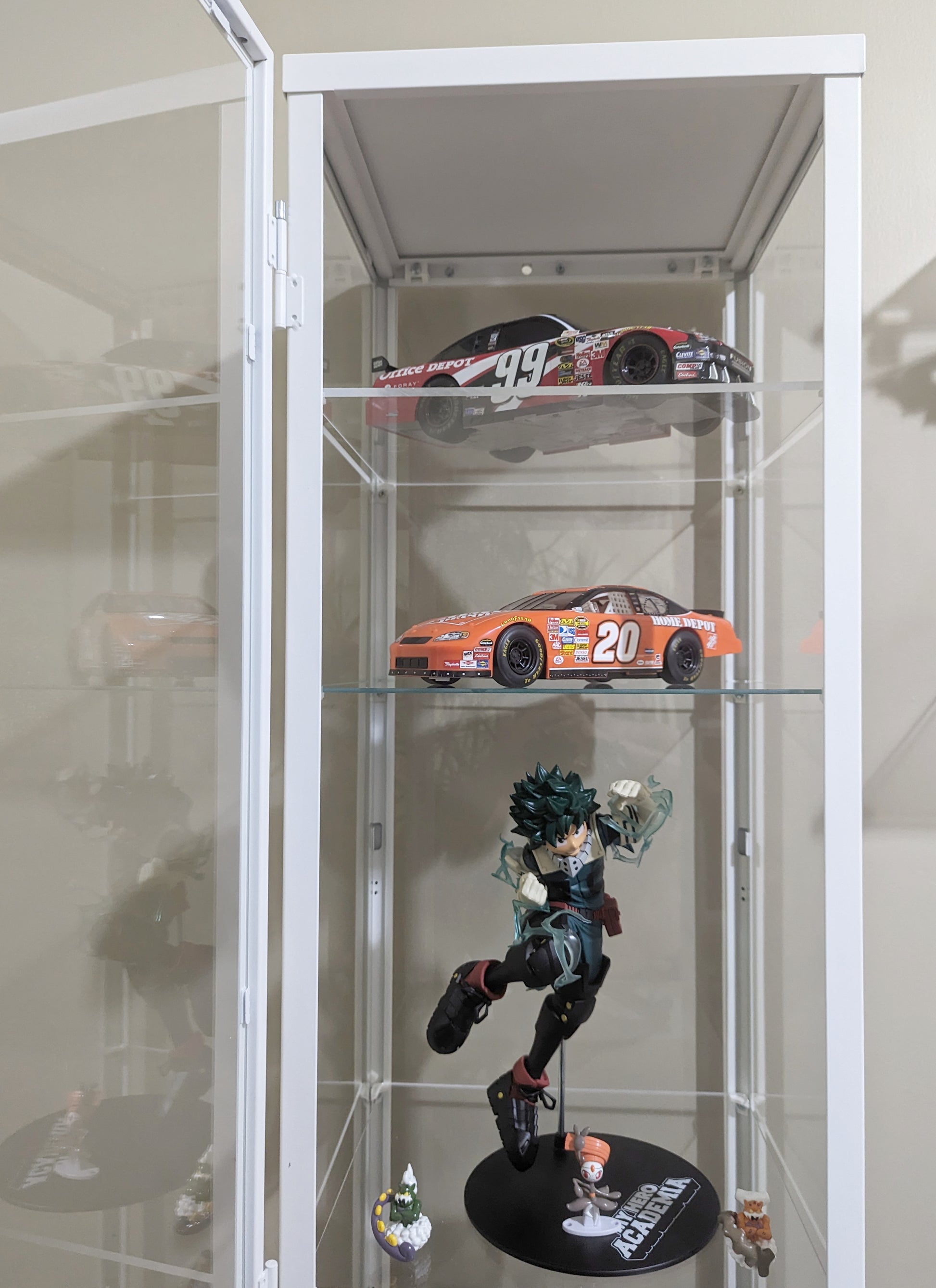 blaliden shelf with cars